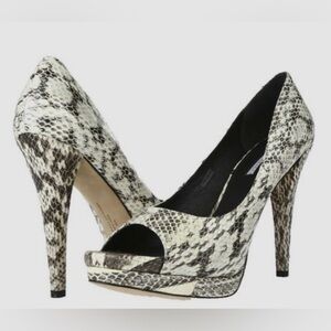 Vera Wang Selima Snake-Print Peep Toe Platform Pumps - Black & Cream size 8